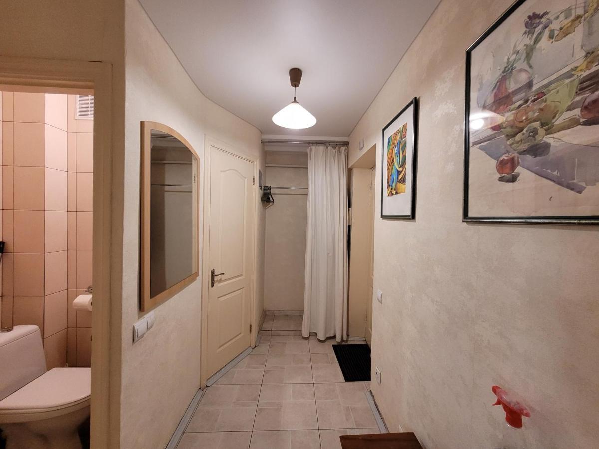 Sunflower Apartment Near Kiev Airport & Railway Station & Center City! Eksteriør billede