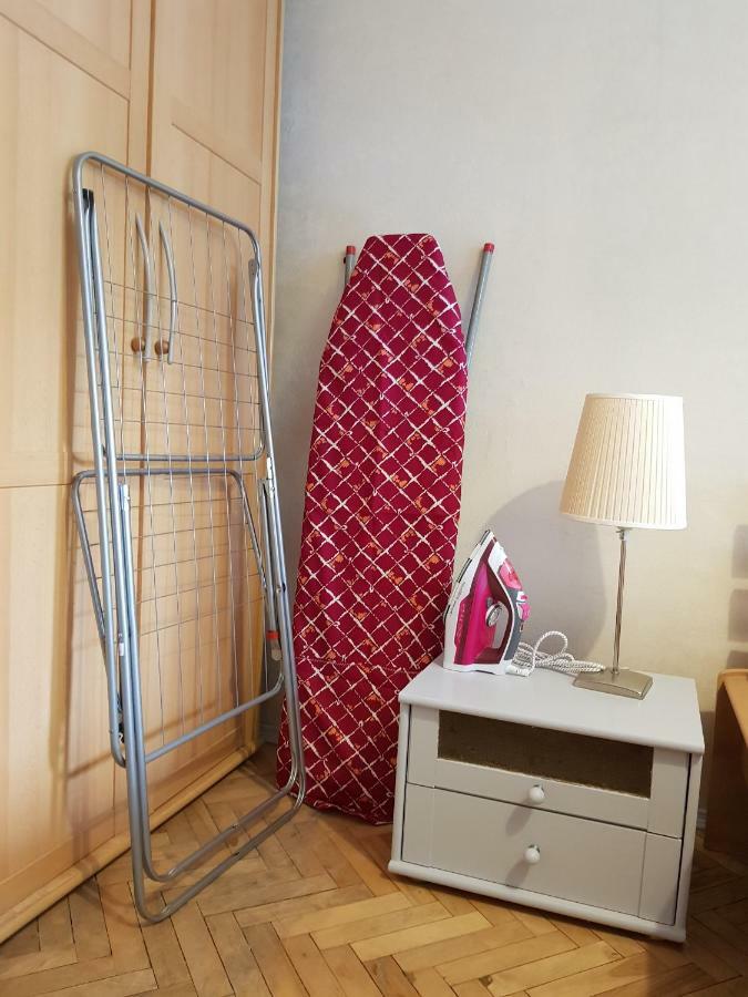 Sunflower Apartment Near Kiev Airport & Railway Station & Center City! Eksteriør billede