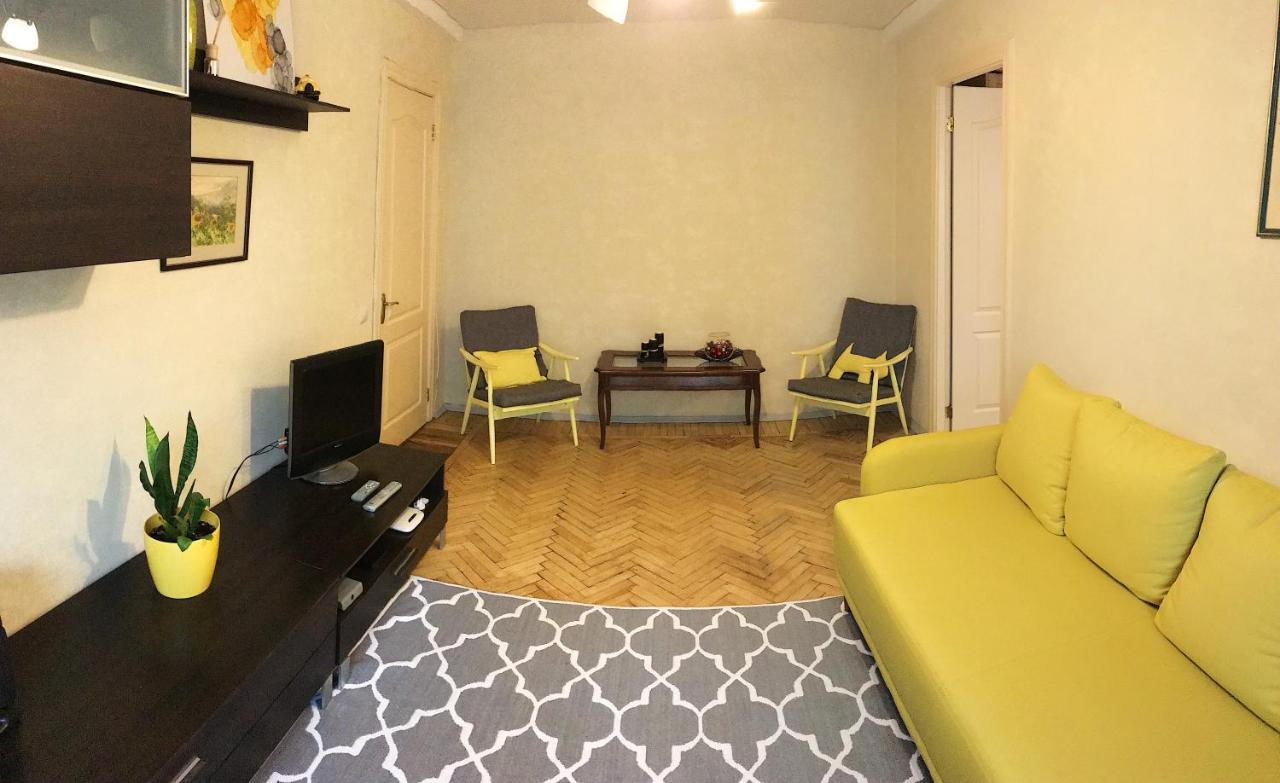 Sunflower Apartment Near Kiev Airport & Railway Station & Center City! Eksteriør billede
